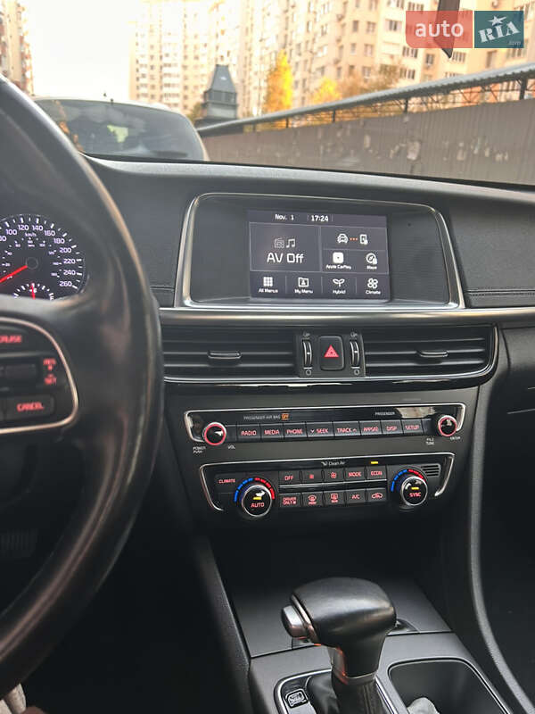 Седан Kia Optima 2017 в Одессе