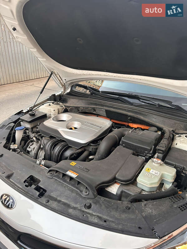 Седан Kia Optima 2017 в Одессе