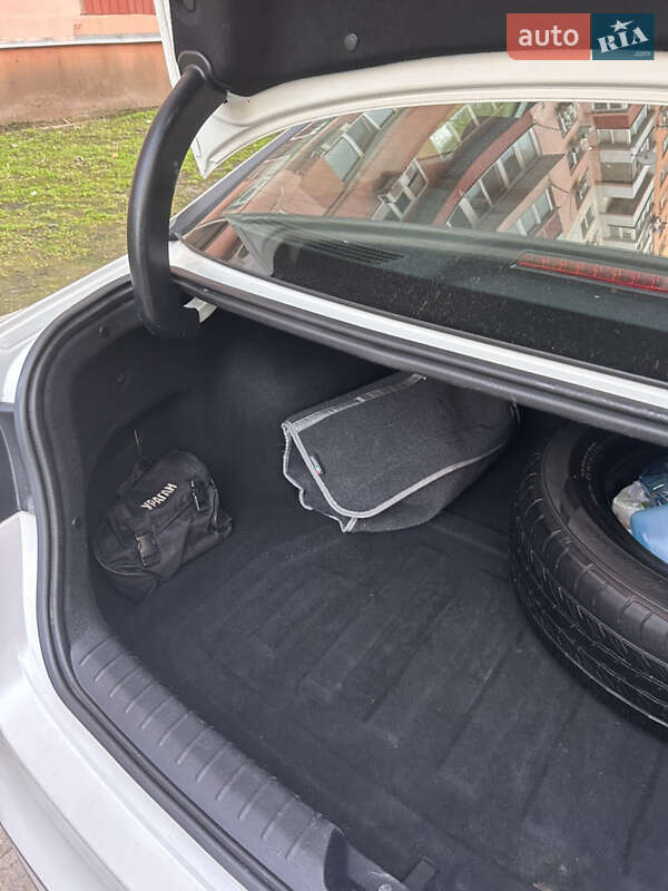 Седан Kia Optima 2017 в Одессе