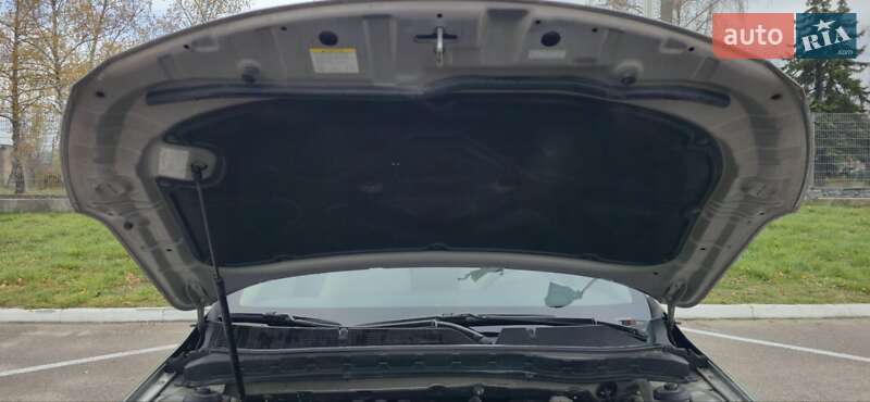 Седан Kia Optima 2012 в Житомире