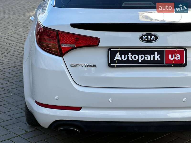 Седан Kia Optima 2012 в Одессе