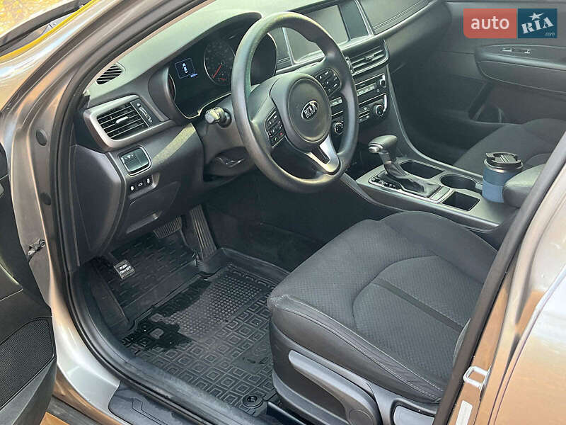 Седан Kia Optima 2017 в Киеве фото 26 Седан Kia Optima 2017 в Киеве
