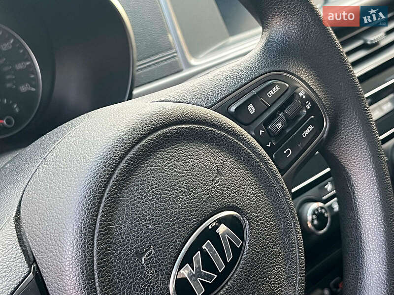 Седан Kia Optima 2017 в Киеве фото 31 Седан Kia Optima 2017 в Киеве