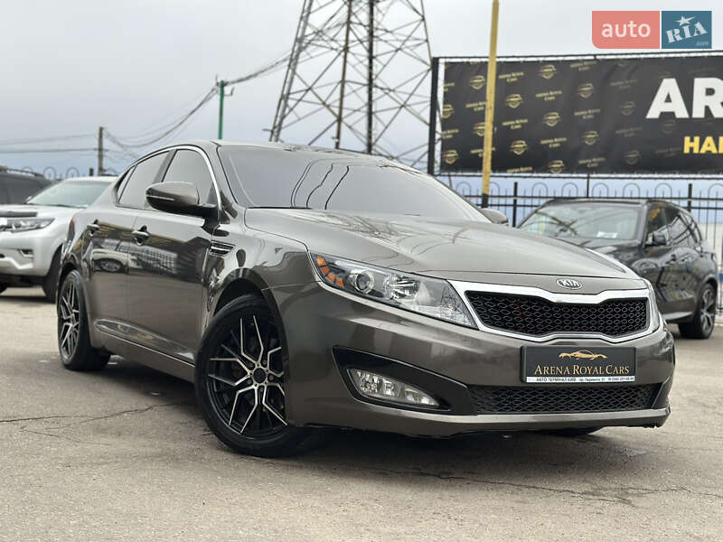 Седан Kia Optima 2012 в Харькове