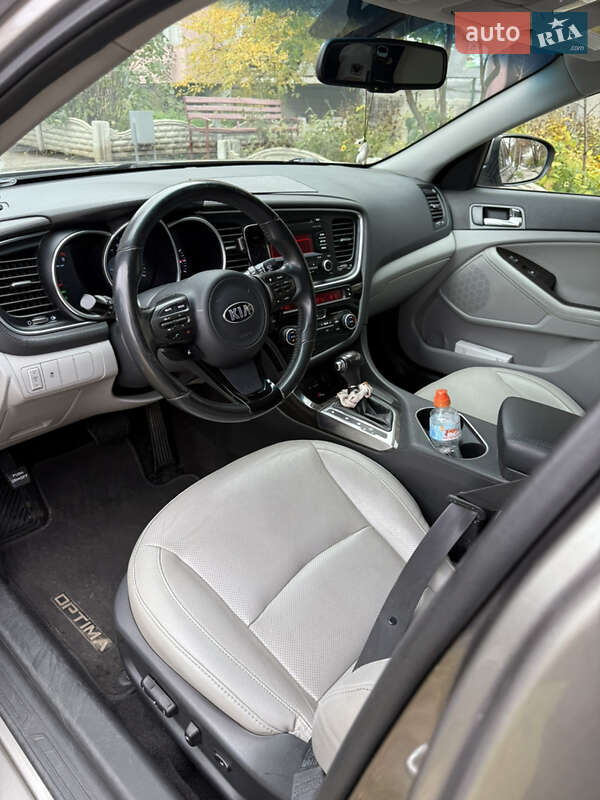 Седан Kia Optima 2014 в Харкові