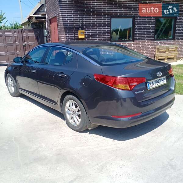 Седан Kia Optima 2011 в Киеве