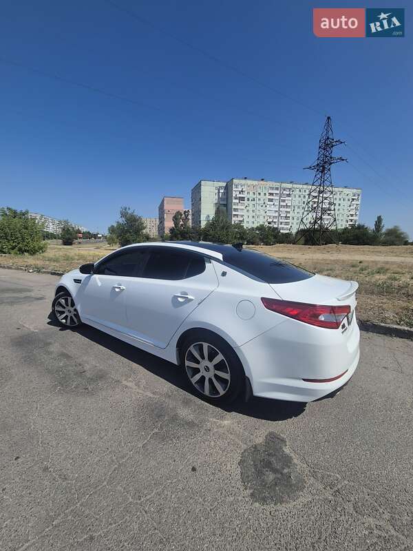 Седан Kia Optima 2012 в Запоріжжі