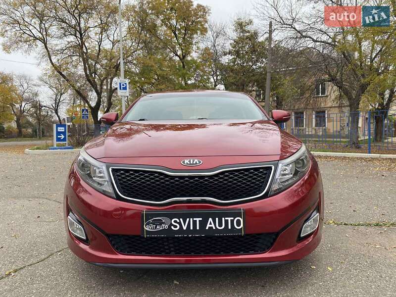 Седан Kia Optima 2015 в Николаеве