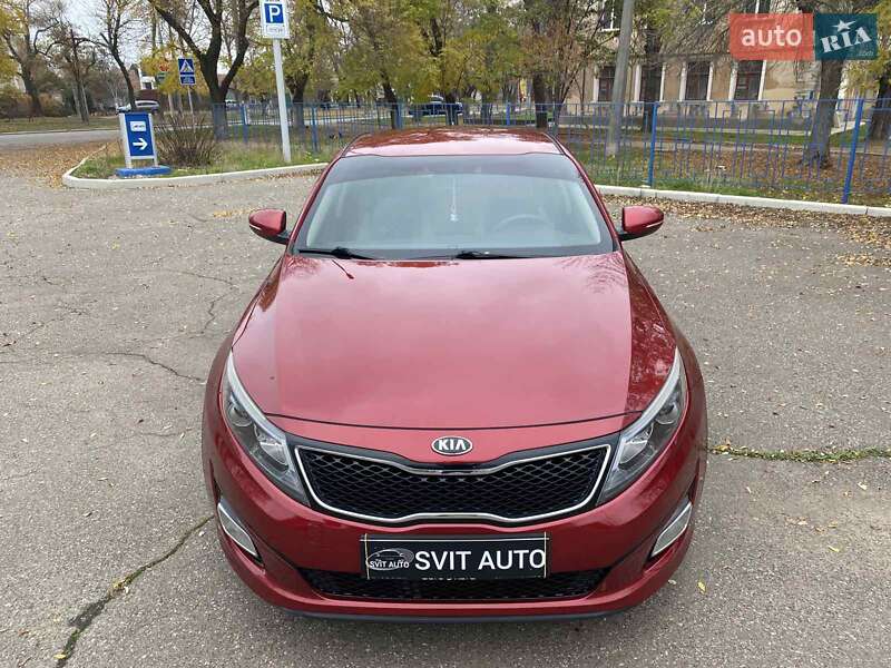 Седан Kia Optima 2015 в Николаеве