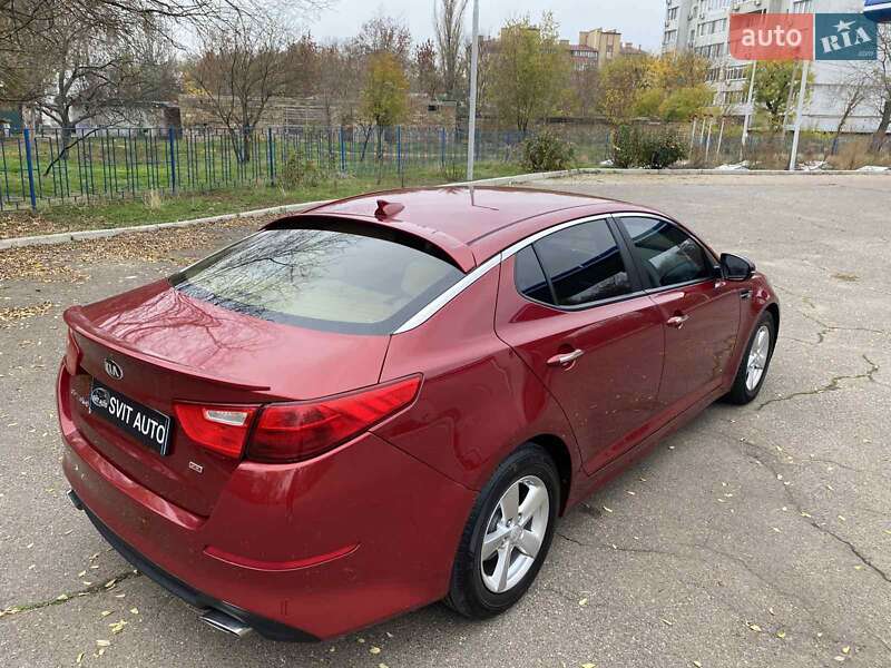 Седан Kia Optima 2015 в Николаеве