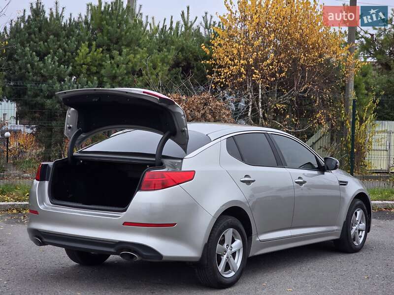 Седан Kia Optima 2014 в Хмельницком