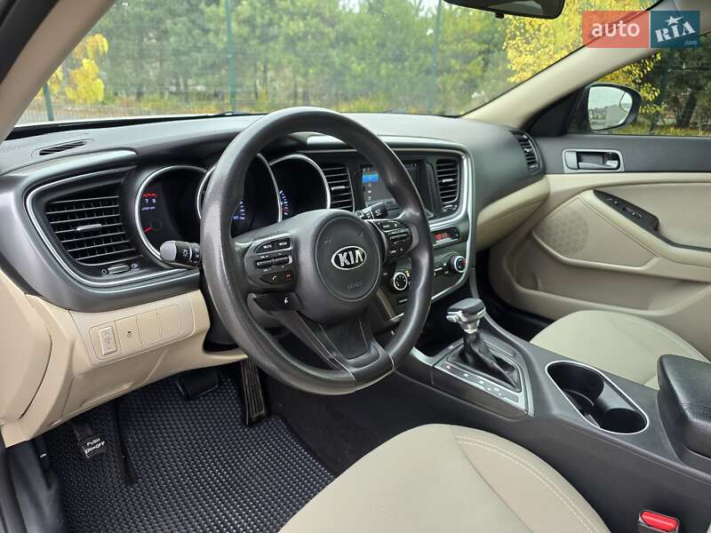 Седан Kia Optima 2014 в Хмельницком