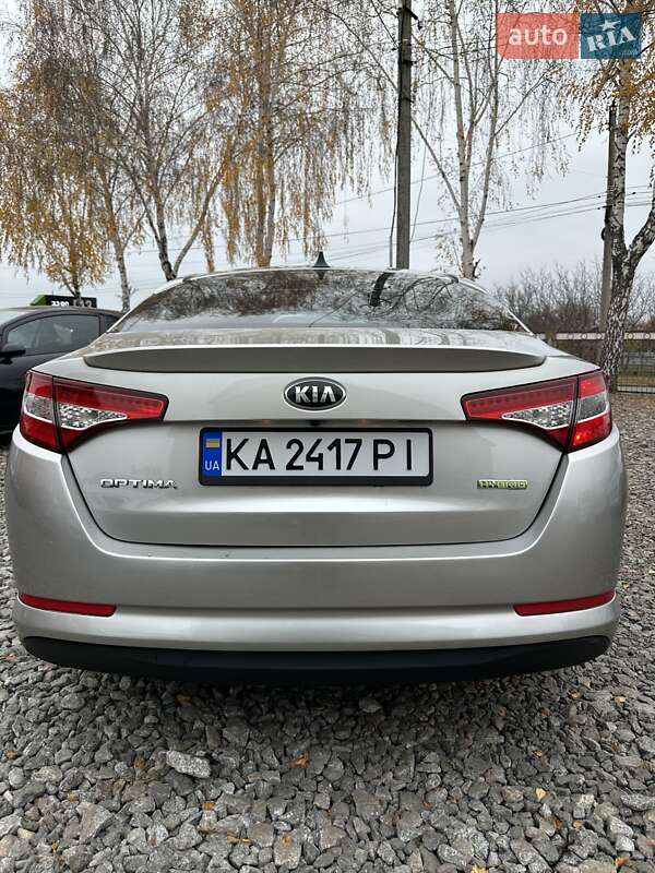 Седан Kia Optima 2013 в Смілі