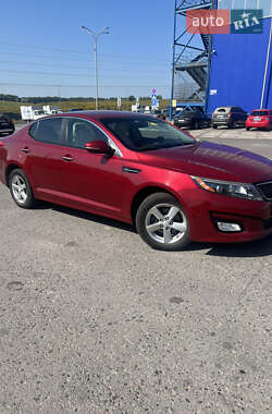Седан Kia Optima 2015 в Ровно