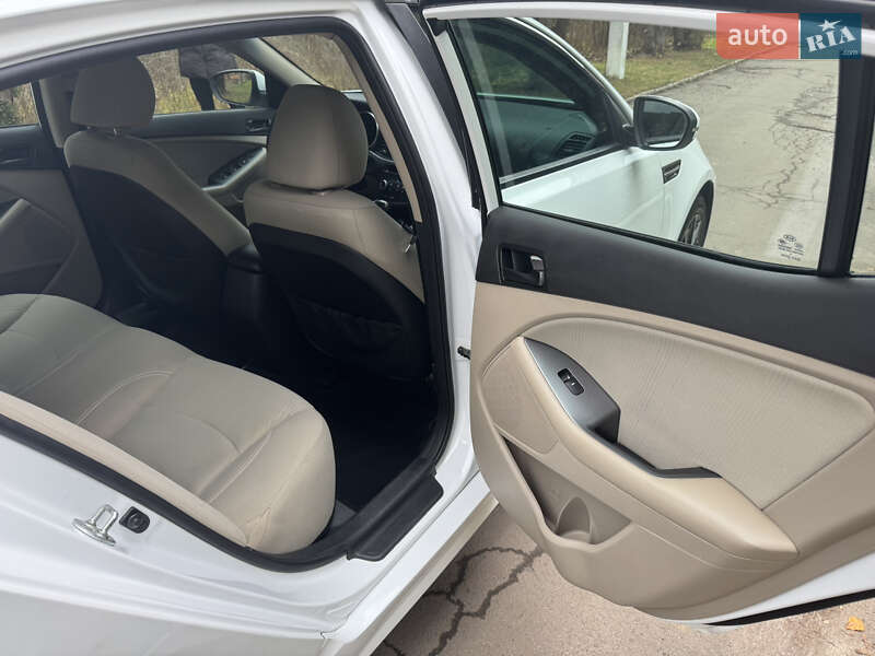 Седан Kia Optima 2015 в Ровно фото 18 Седан Kia Optima 2015 в Ровно