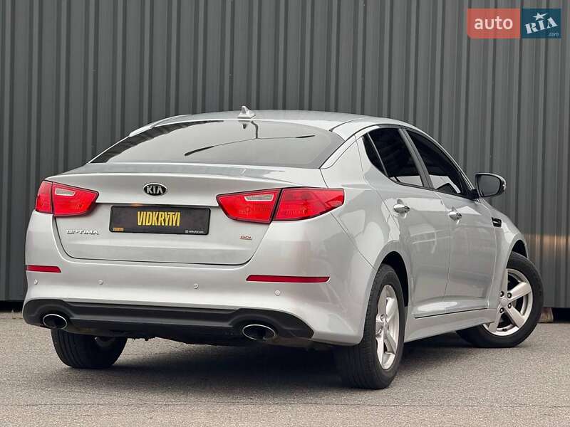Седан Kia Optima 2015 в Киеве