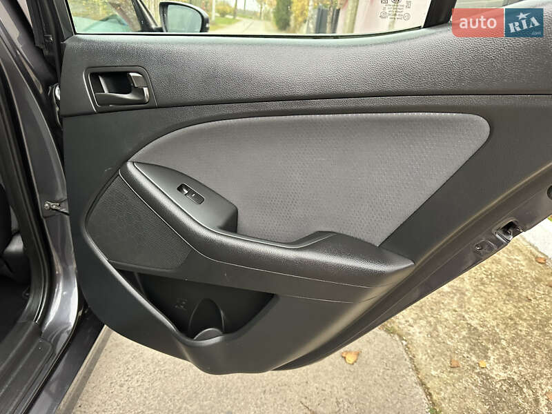 Седан Kia Optima 2015 в Одессе фото 39 Седан Kia Optima 2015 в Одессе