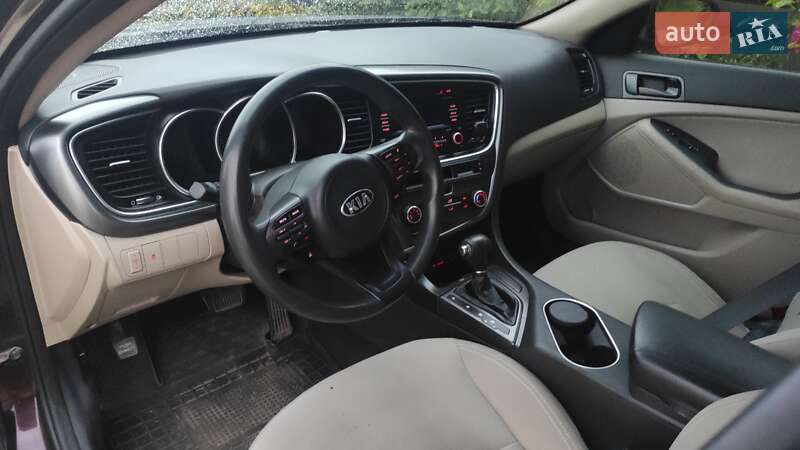 Седан Kia Optima 2013 в Житомире