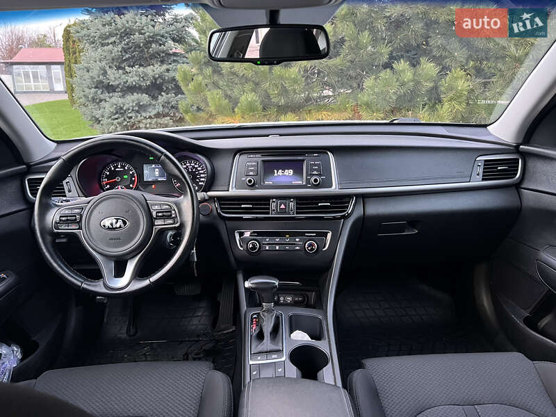 Седан Kia Optima 2017 в Дніпрі