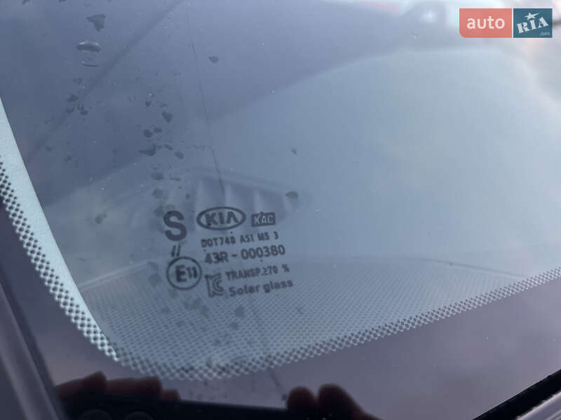 Седан Kia Optima 2017 в Дніпрі