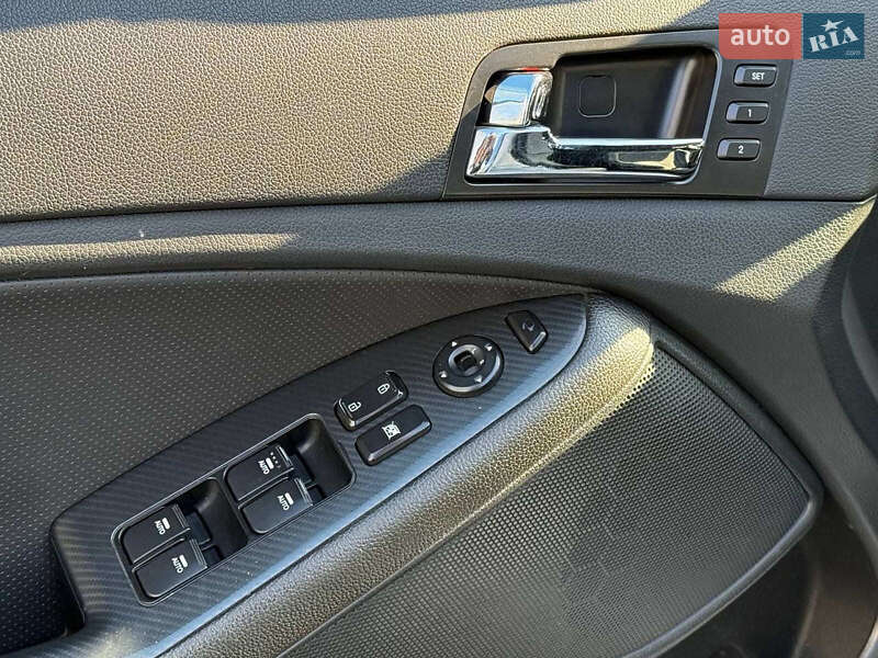 Седан Kia Optima 2012 в Одессе