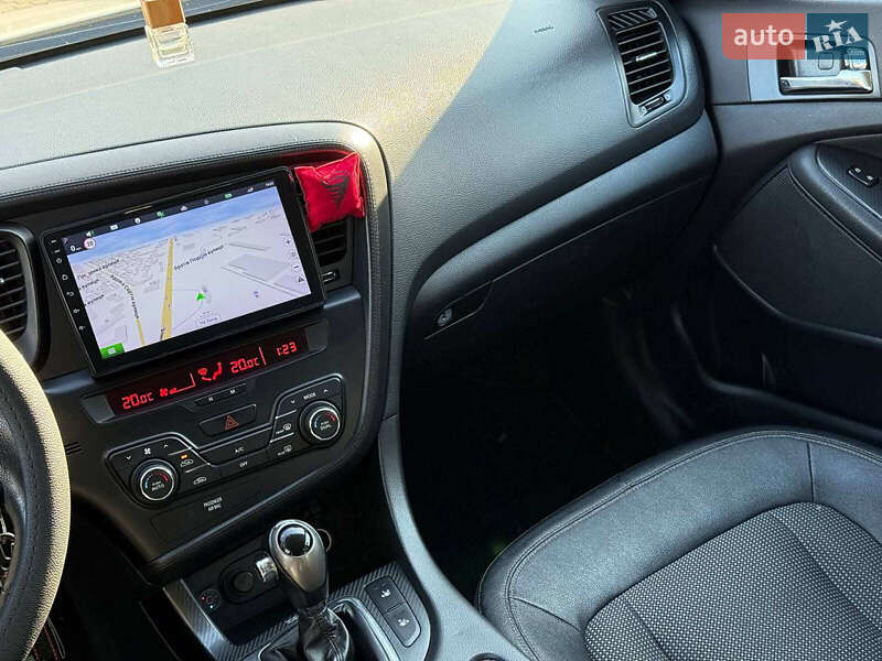 Седан Kia Optima 2012 в Одессе