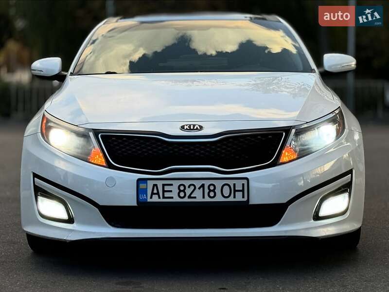 Седан Kia Optima 2014 в Львове