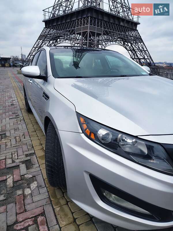 Седан Kia Optima 2011 в Харкові