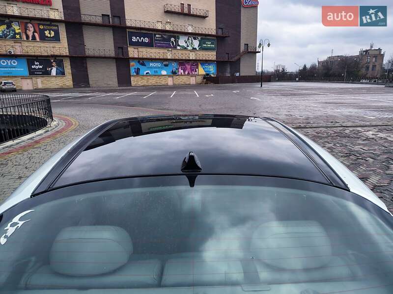 Седан Kia Optima 2011 в Харкові