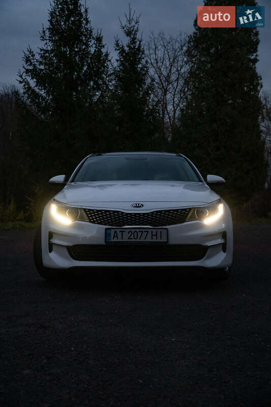 Седан Kia Optima 2016 в Бурштыне
