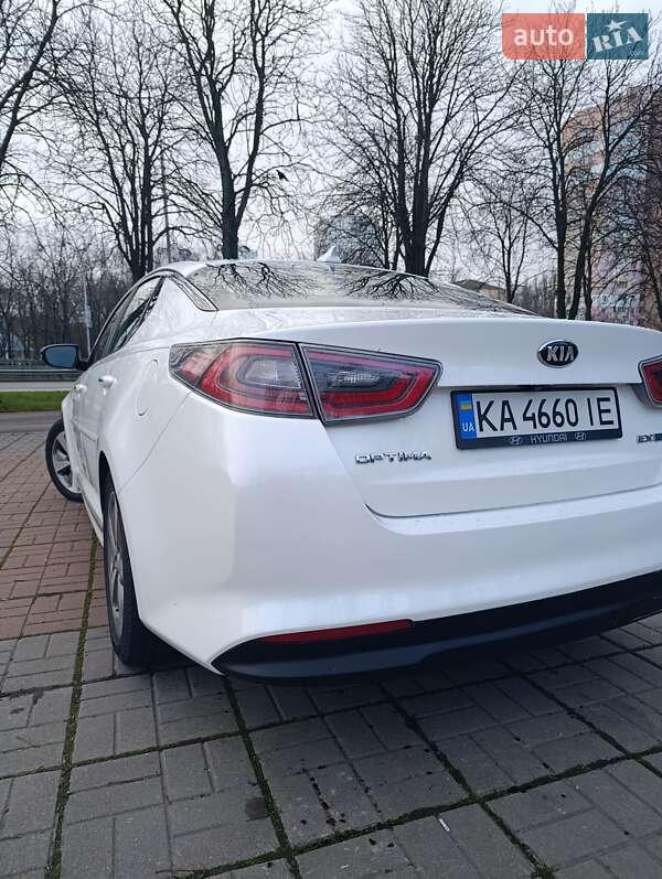 Седан Kia Optima 2014 в Киеве