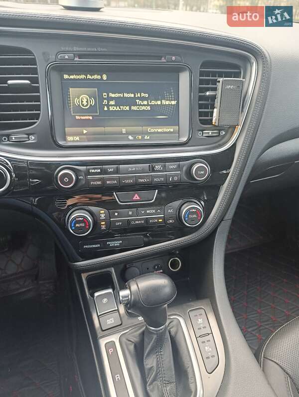 Седан Kia Optima 2014 в Киеве