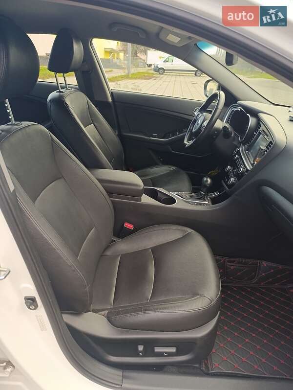 Седан Kia Optima 2014 в Киеве