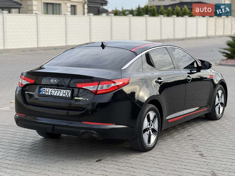 Седан Kia Optima 2013 в Одессе