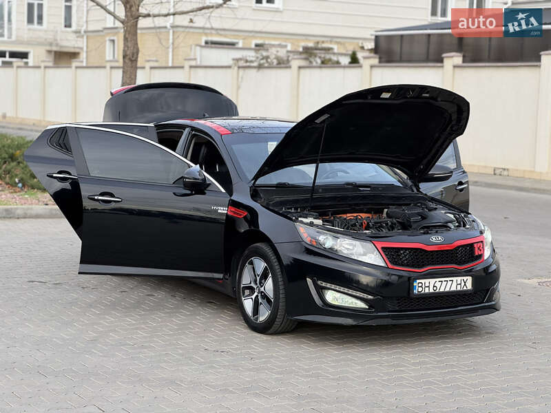 Седан Kia Optima 2013 в Одессе