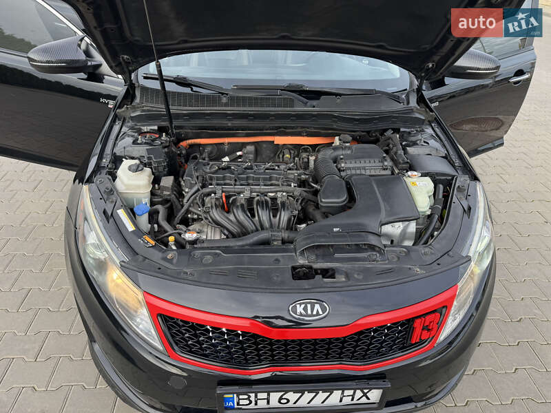 Седан Kia Optima 2013 в Одессе