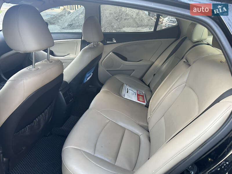 Седан Kia Optima 2015 в Хмельницькому