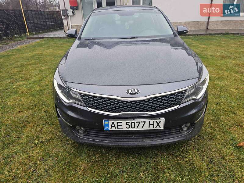 Седан Kia Optima 2016 в Новомосковську