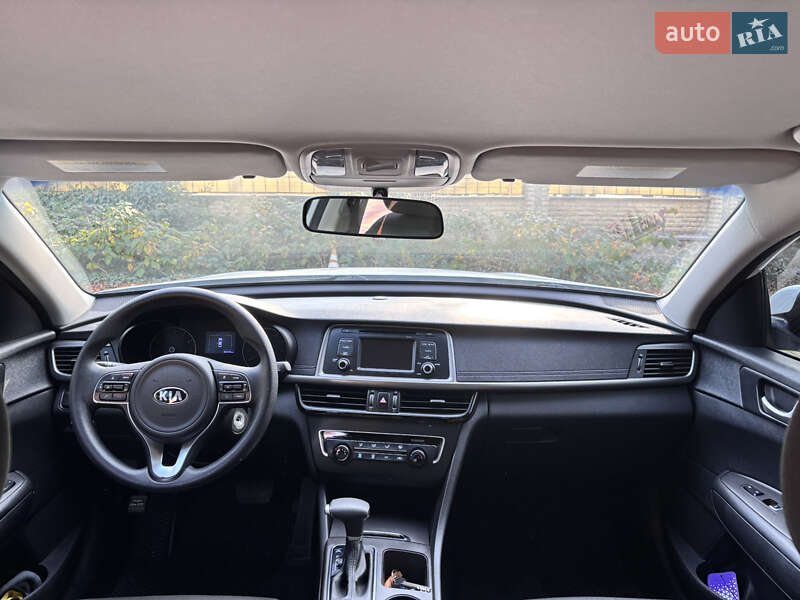 Седан Kia Optima 2017 в Полтаве