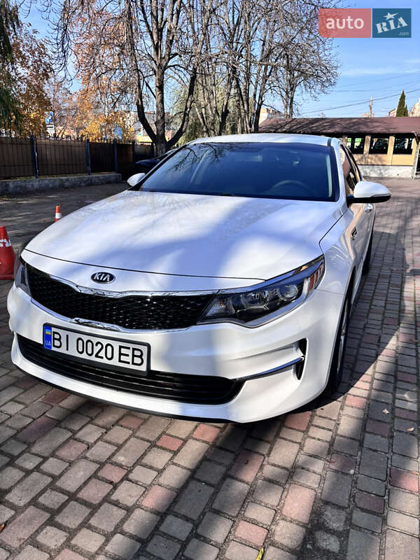 Седан Kia Optima 2017 в Полтаве