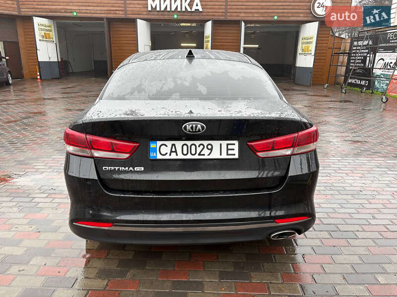 Седан Kia Optima 2016 в Черкасах