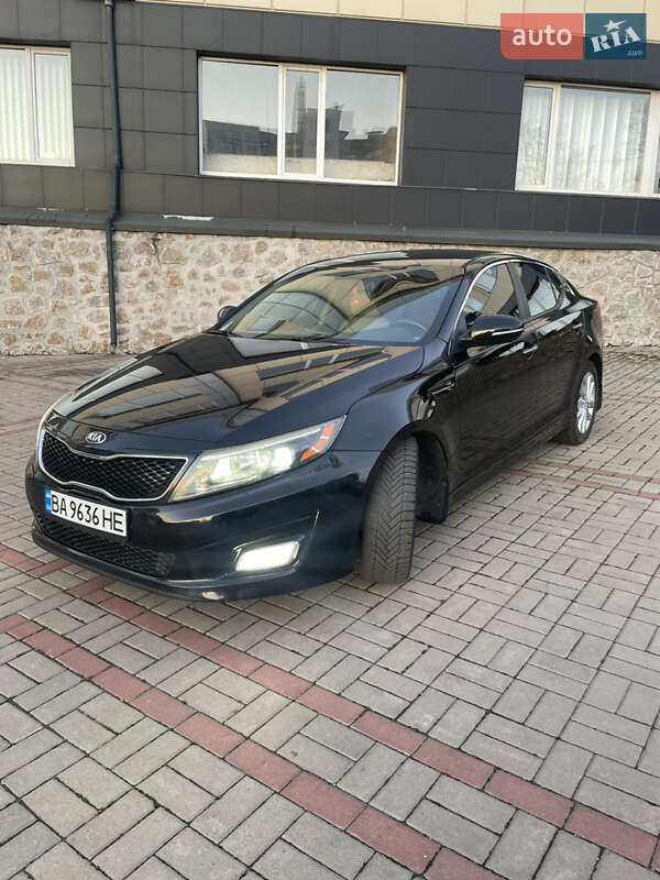 Седан Kia Optima 2014 в Кропивницком