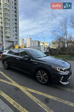 Седан Kia Optima 2017 в Киеве