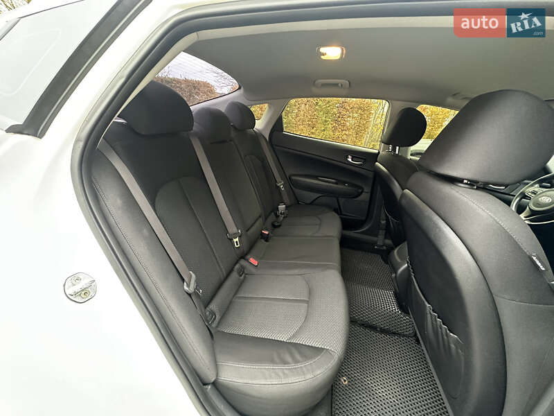 Седан Kia Optima 2016 в Киеве фото 39 Седан Kia Optima 2016 в Киеве