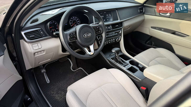 Седан Kia Optima 2017 в Полтаве