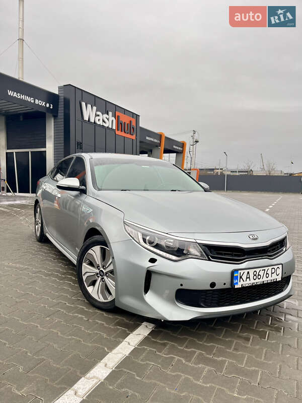 Седан Kia Optima 2016 в Києві