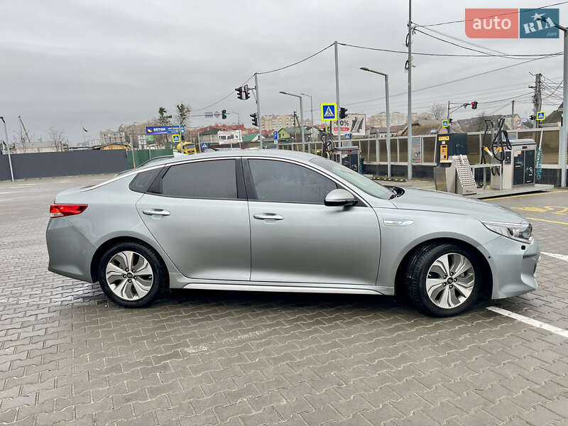 Седан Kia Optima 2016 в Києві