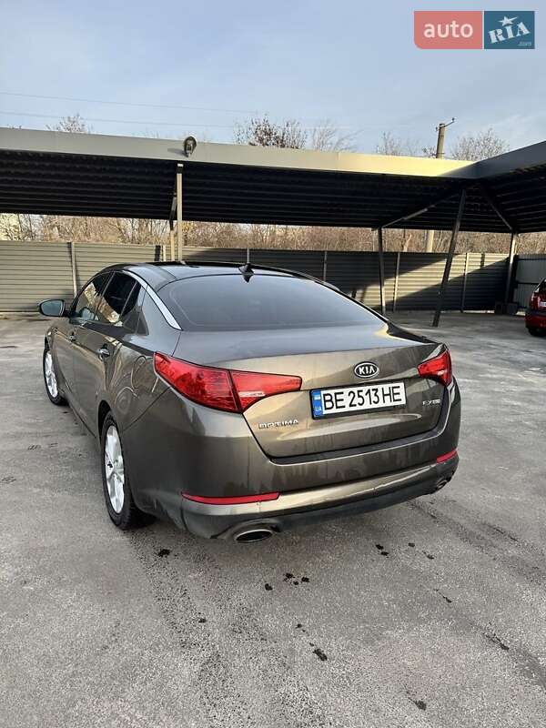Седан Kia Optima 2012 в Кривому Розі