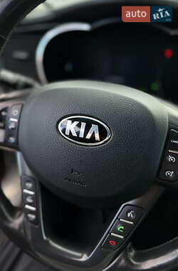 Седан Kia Optima 2013 в Одессе