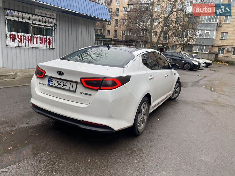 Седан Kia Optima 2014 в Полтаве